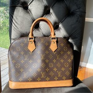 Authentic Louis Vuitton Alma PM (SOLD)